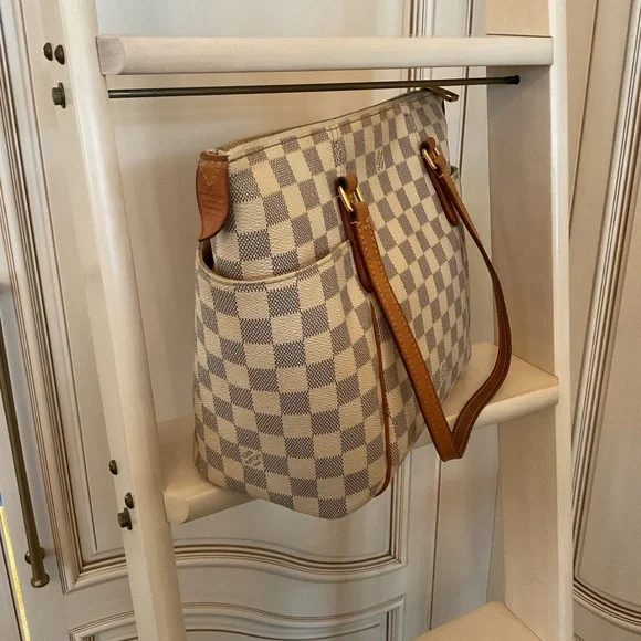 Authentic WHITE DAMIER AZUR - Picture 2 of 11